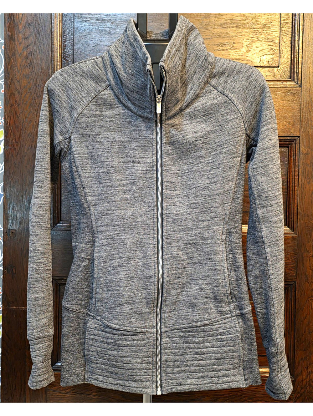lululemon athletica Gray Full Zip Jacket Slim Fit Size 8